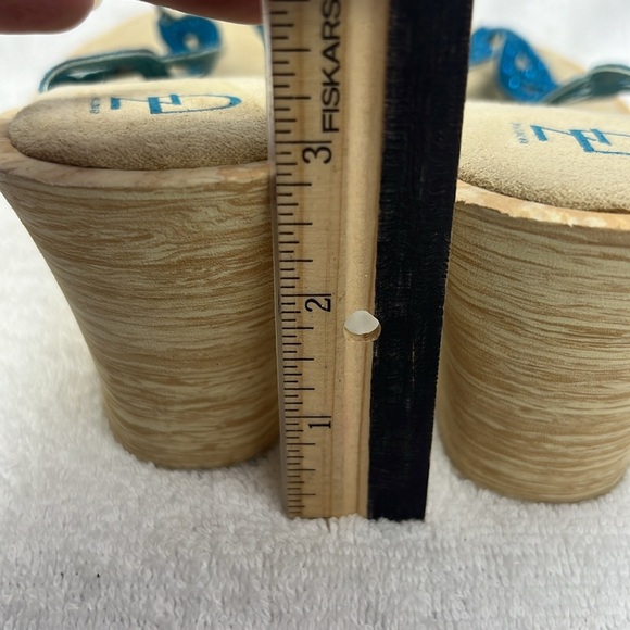 New direction foam wedge with suede insole sandal - Picture 3 of 4